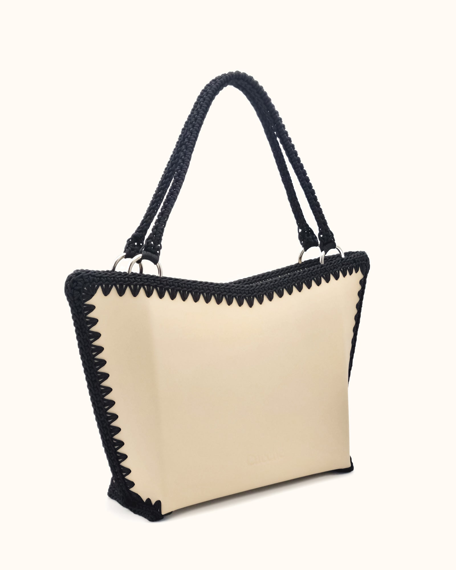 Bolso shopper grande artesanal Tatyana L beige y negro de cuero y crochet - Hecho a mano por Cueché