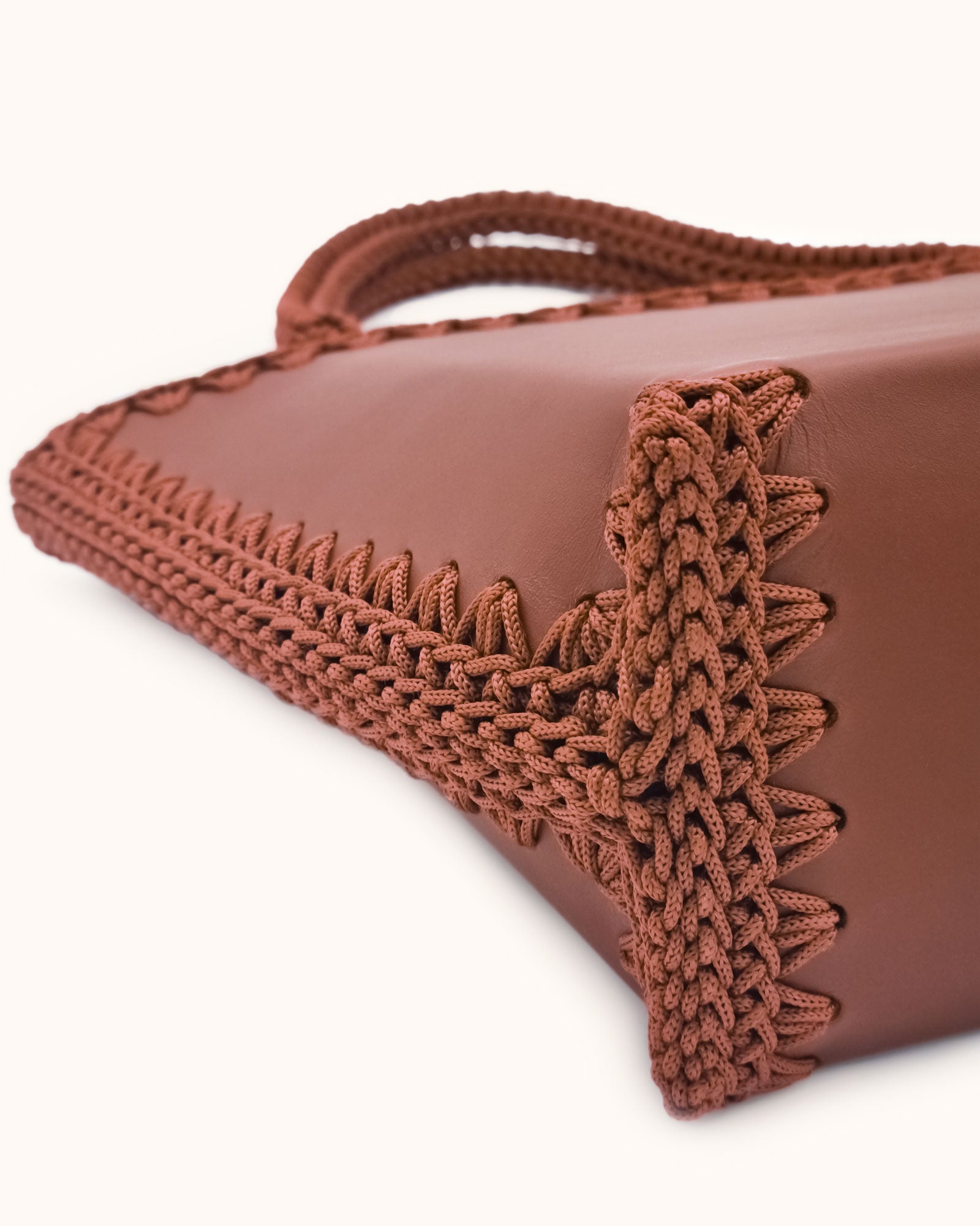 Tatyana M marrón - Cueché