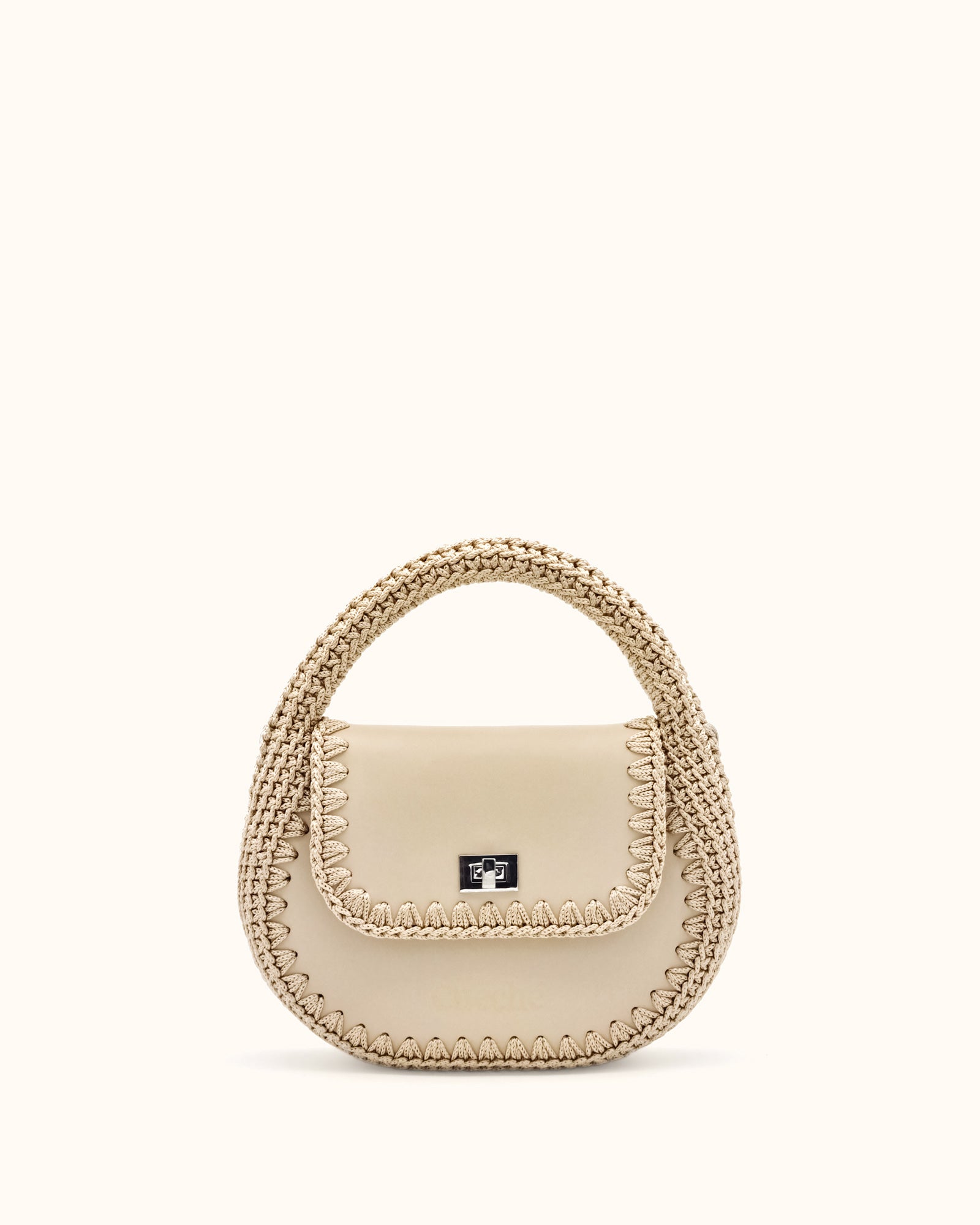 Bolso hobo pequeño Daria en color beige, artesanal, de cuero y crochet hecho a mano por Cueché