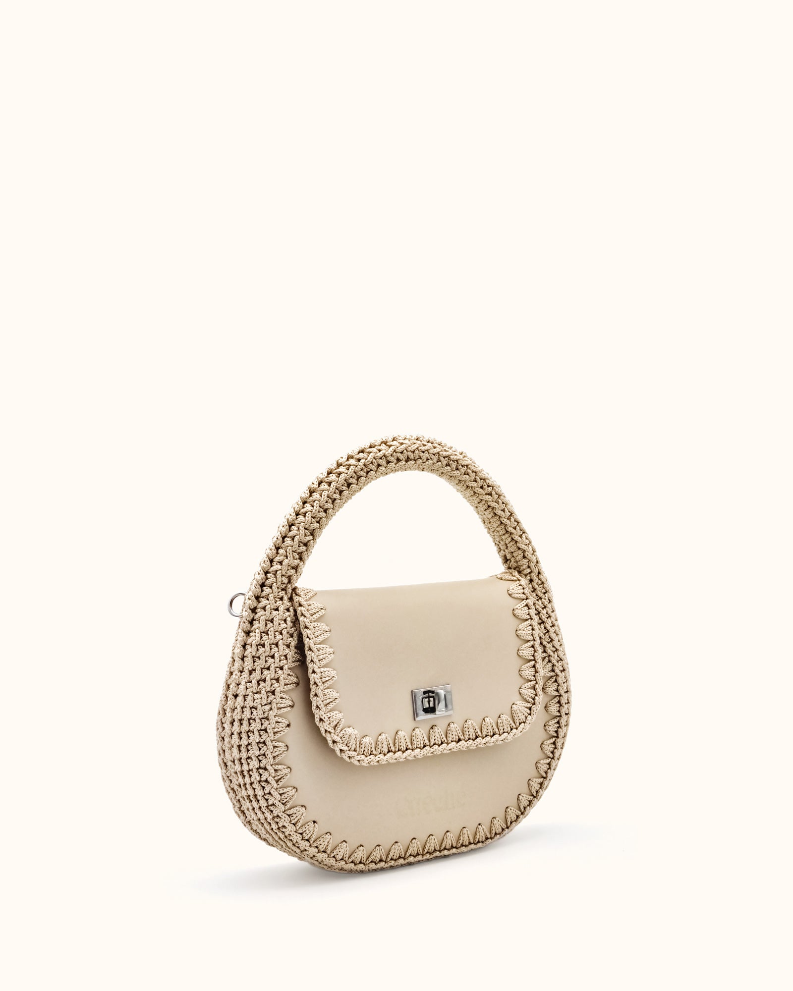Daria S Beige
