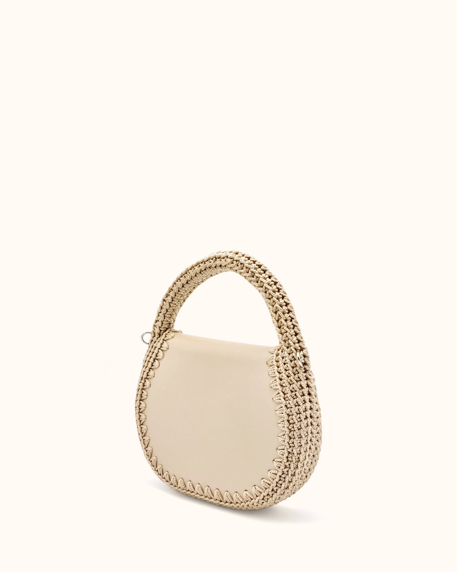 Daria S Beige