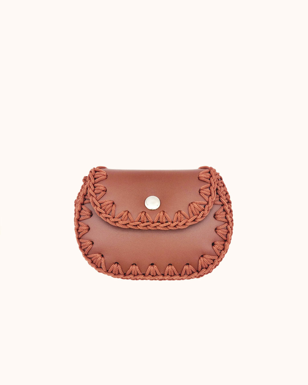 Monedero artesanal marrón de cuero y crochet hecho a mano – Cueché