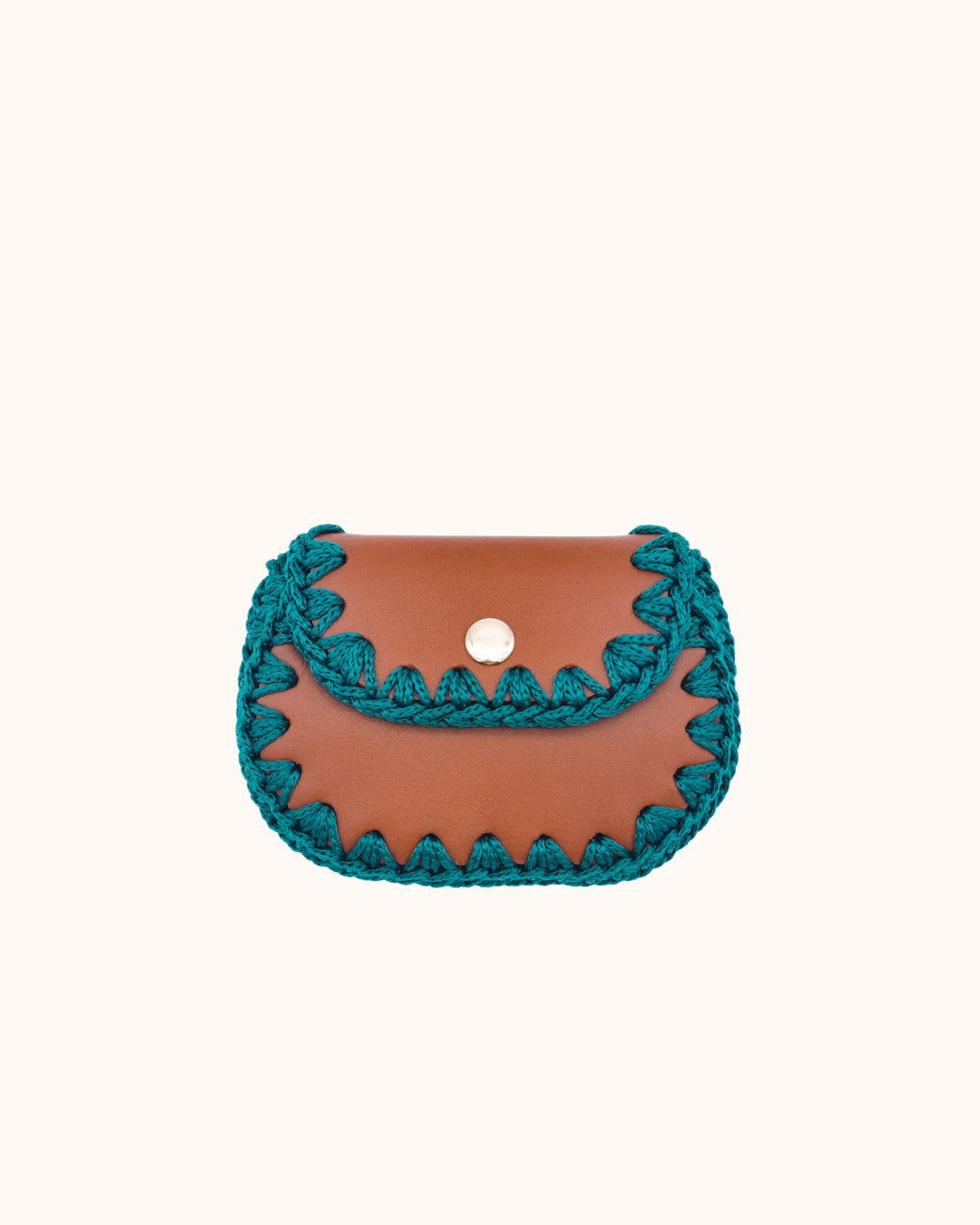 Monedero artesanal marrón de cuero y crochet hecho a mano – Cueché