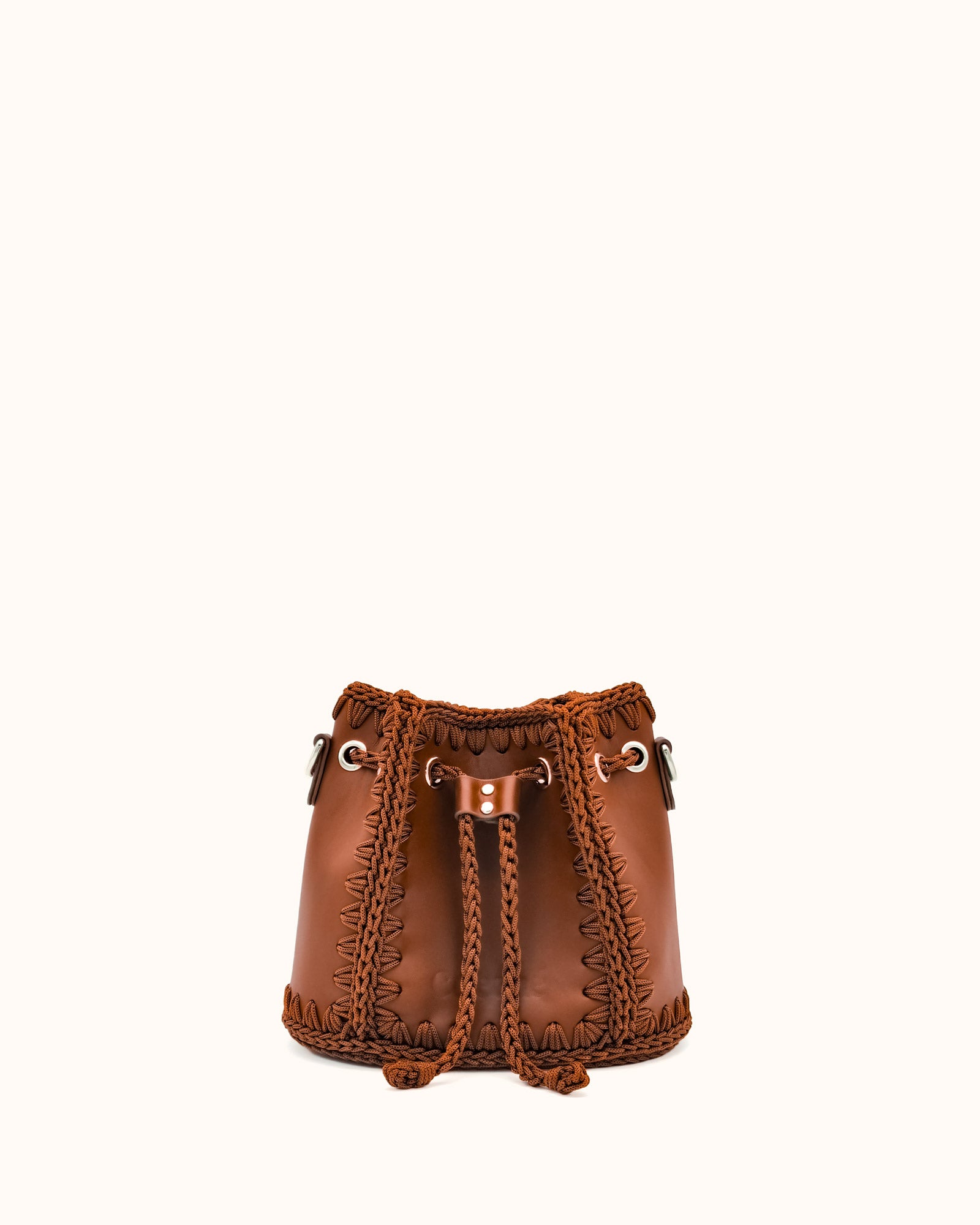 Bolso bombonera pequeño artesanal Olga S marrón de cuero y crochet - Hecho a mano por Cueché