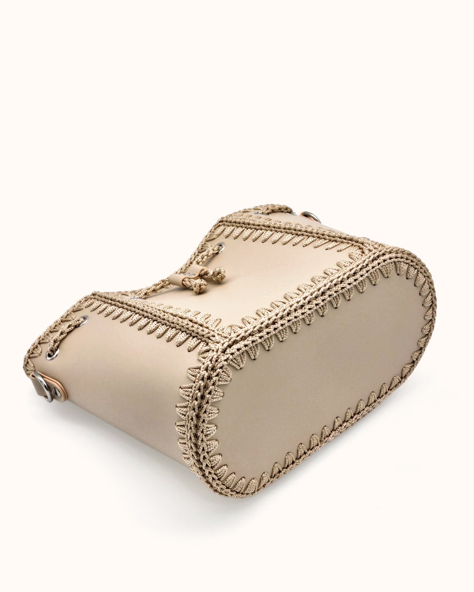 Olga L Beige