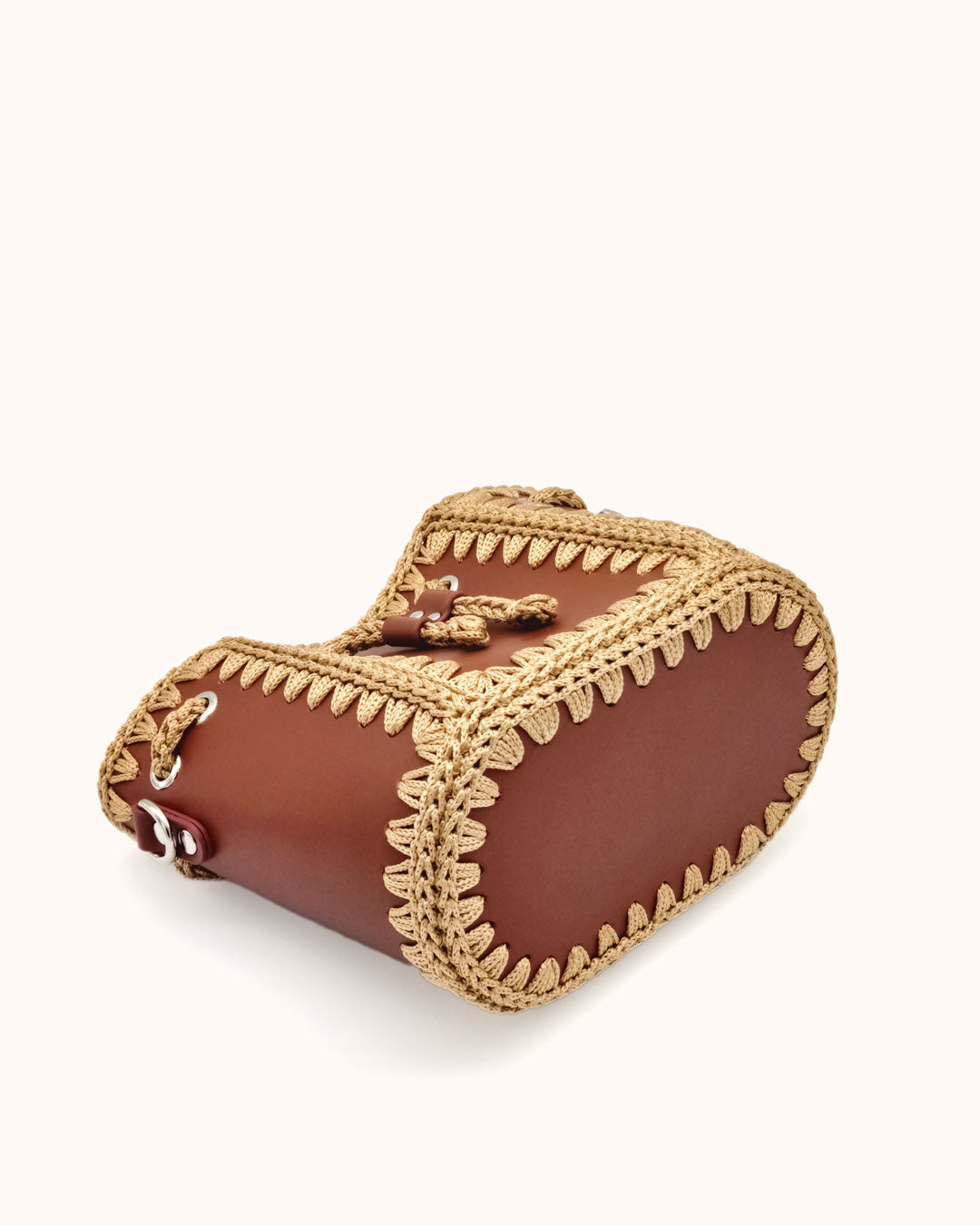 Bolso bombonera pequeño artesanal Olga S marrón de cuero y crochet - Hecho a mano por Cueché